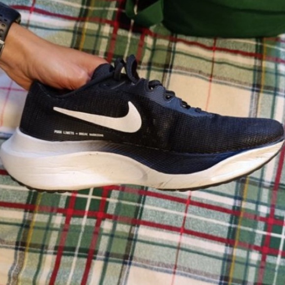 Nike Zoomx Fly 5 size 8.5 Mens Carbon Plate Running Shoes - Picture 1 of 5